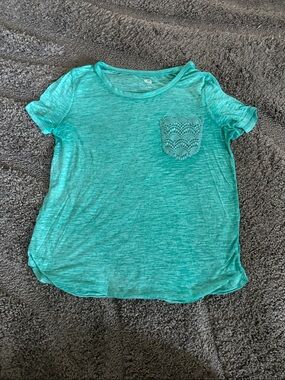 Short Sleeve Medium by SO Knit Top with Lace Pocket - Teal EUC, light weight
